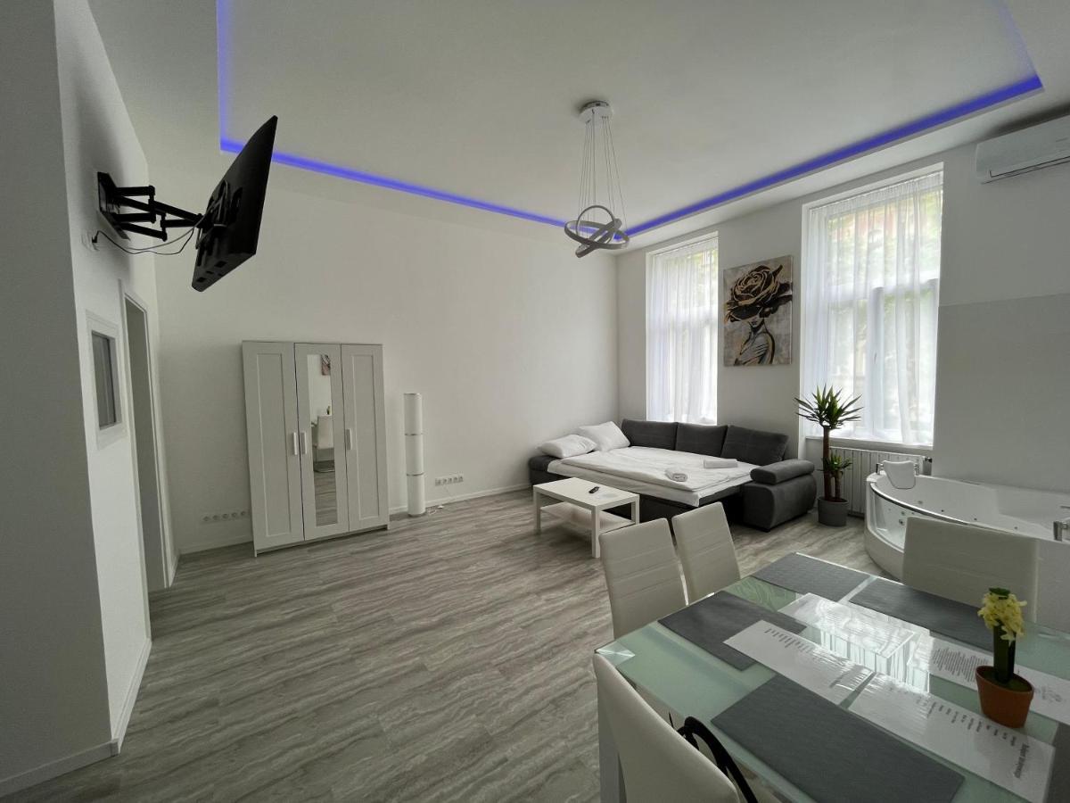 Luxury Apartment In The Central Budapest Ngoại thất bức ảnh